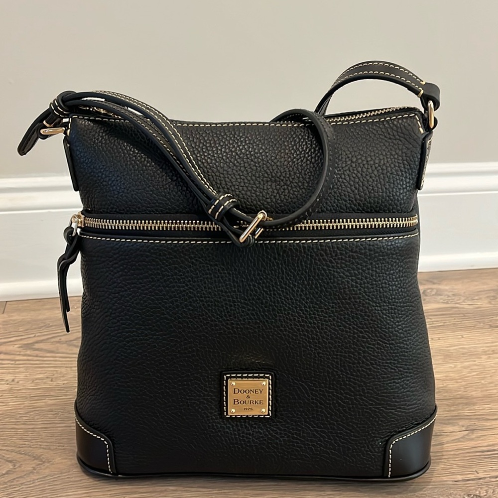 Dooney & Bourke Crossbody Black Handbag